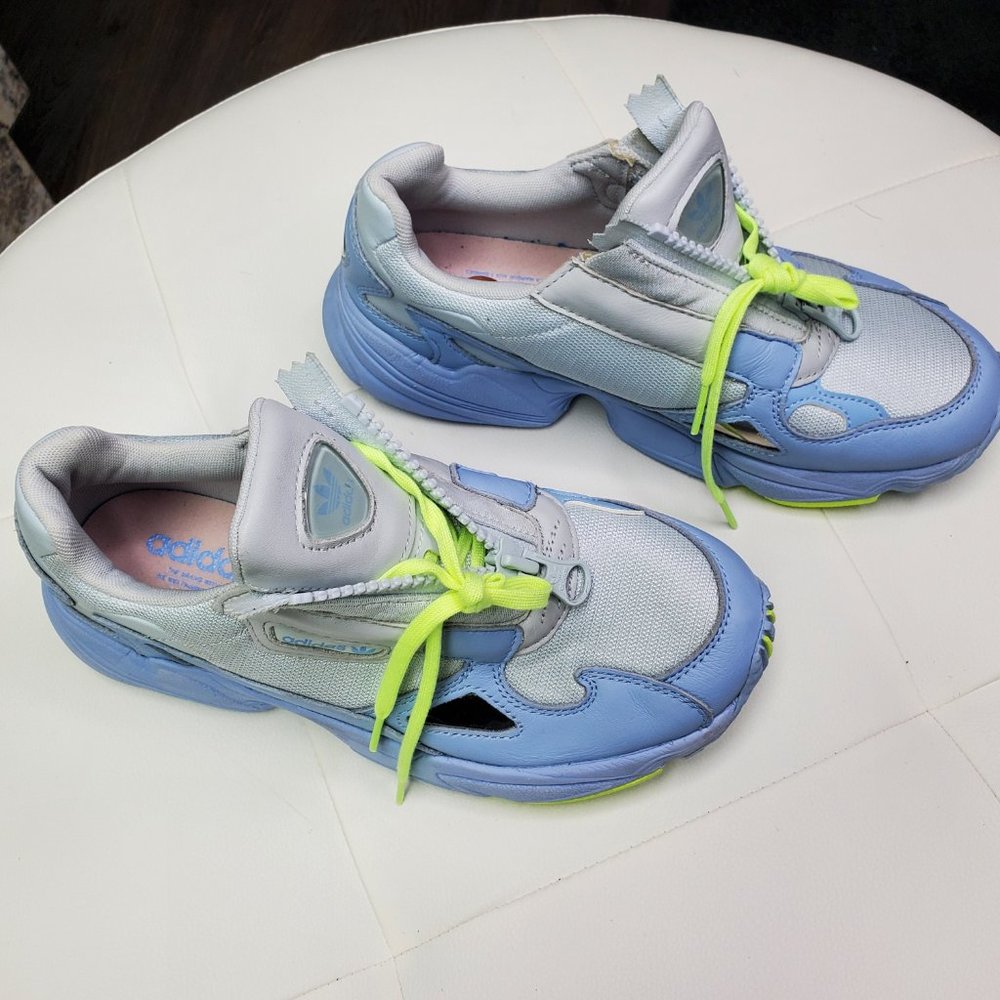 Adidas - Picture 6 of 6